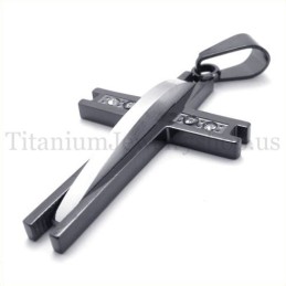 Pendentif Croix En Titane Noir Avec Diamants