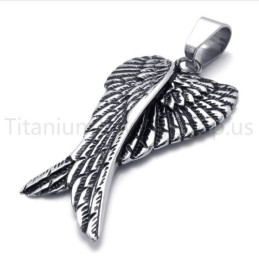 Nouveau Pendentif Classique En Titane Avec Aile De Diable