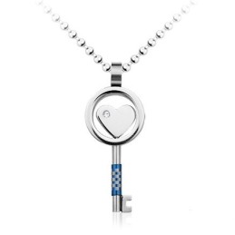 Collier Pendentif Clé En Titane Avec Cadenas En Forme De Cœur (Nouveau Style)