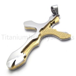 Nouveau Pendentif Croix En Titane Avec Lettres Sculptées Dorées