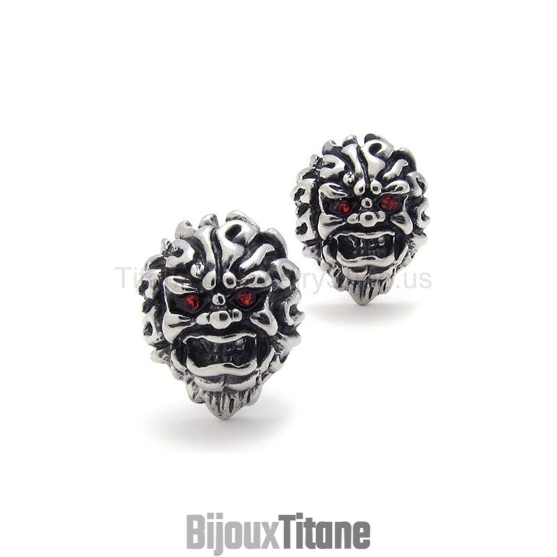 Boucles D'Oreilles Rétro En Titane Avec Lion Aux Yeux Rouges Boucles D'Oreilles Rétro En Titane Avec Lion Aux Yeux Rouges