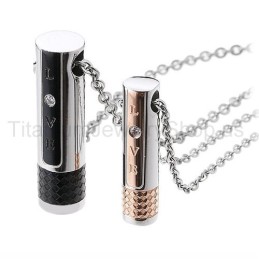 Pendentifs Amoureux En Titane
