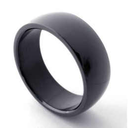 Bague En Titane Noir Poli