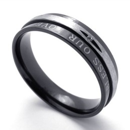 Bague En Titane Noir Et Diamant