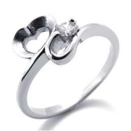 Bague En Titane Pour Femme Avec Diamant