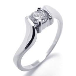 Bague En Titane Pour Femme Avec Diamant
