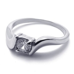 Bague En Titane Pour Femme Avec Diamant