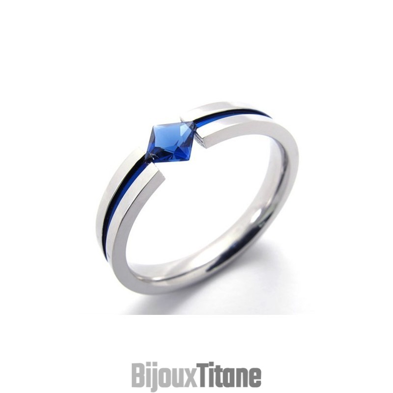 Bague En Titane Avec Diamant Bleu Bague En Titane Avec Diamant Bleu