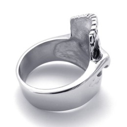 Bague En Titane Avec Tête De Mort