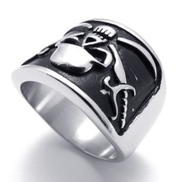 Bague En Titane Avec Tête De Mort