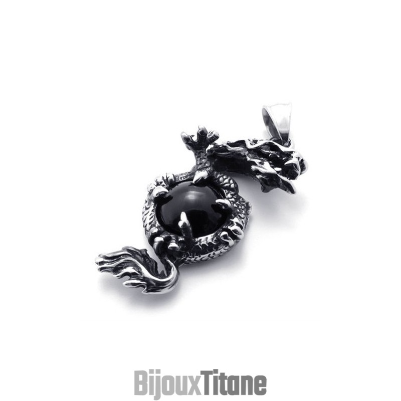 Pendentif En Titane Avec Gemme De Dragon Pendentif En Titane Avec Gemme De Dragon