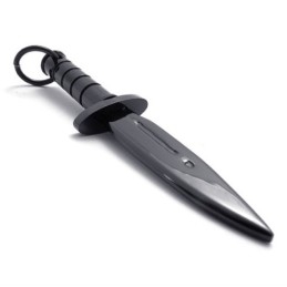 Pendentif En Titane Black Dagger