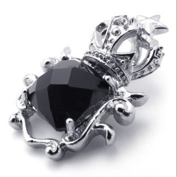 Pendentif En Titane Avec Couronne De Pierres Précieuses
