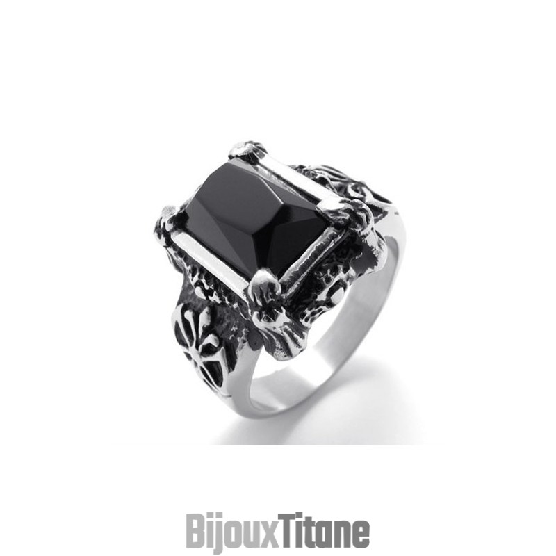 Bague En Titane Avec Pierres Précieuses Noires Bague En Titane Avec Pierres Précieuses Noires