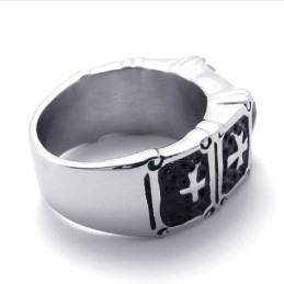 Bague En Titane Avec Pierre Précieuse Noire Et Croix