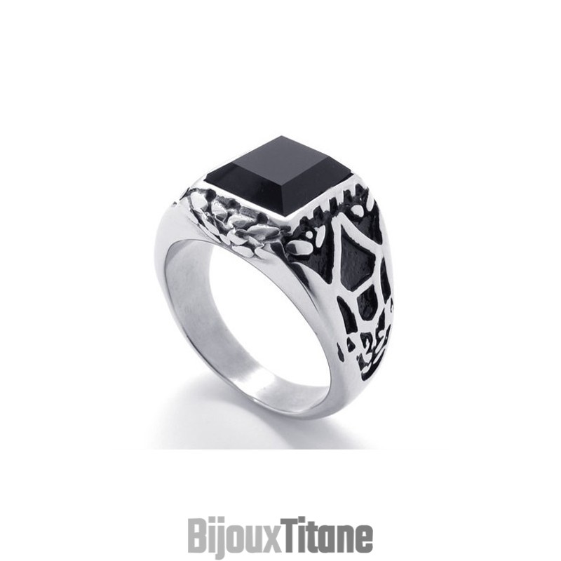 Bague En Titane Avec Pierres Précieuses Bague En Titane Avec Pierres Précieuses