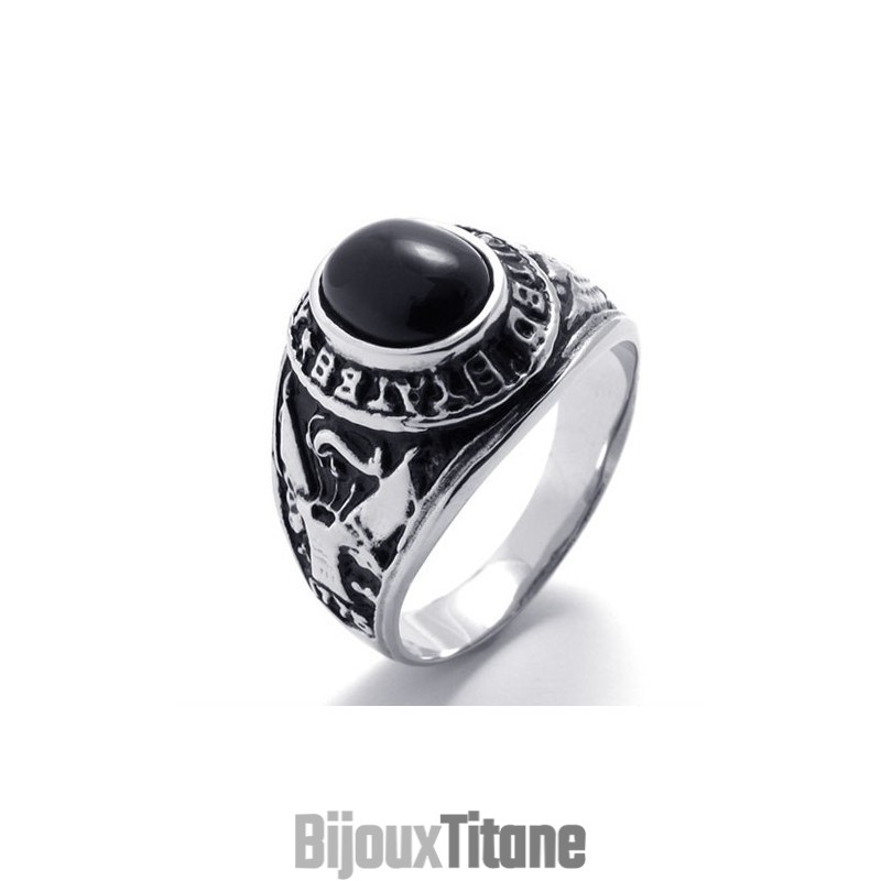 Bague En Titane Avec Pierres Précieuses Bague En Titane Avec Pierres Précieuses