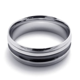 Bague En Titane Avec Accents Noirs