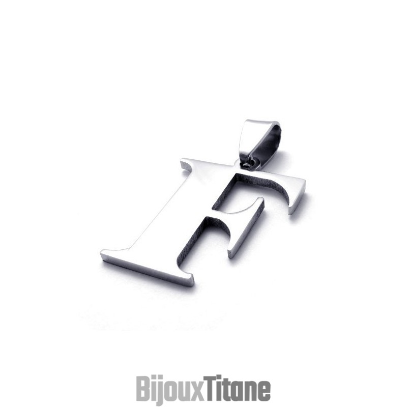 Pendentif « F » En Titane Pendentif « F » En Titane