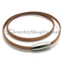 Bracelet Tendance En Cuir Marron Avec Titane