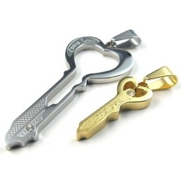 Pendentif En Titane De Qualité Fiable Et De Brillance Des Couleurs Finement Traitées