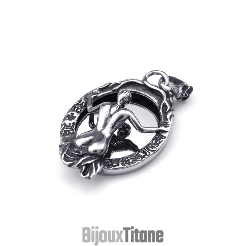 Pendentif En Titane De Qualité Supérieure, Design Moderne Et Brillant Pendentif En Titane De Qualité Supérieure, Design Moderne Et Brillant
