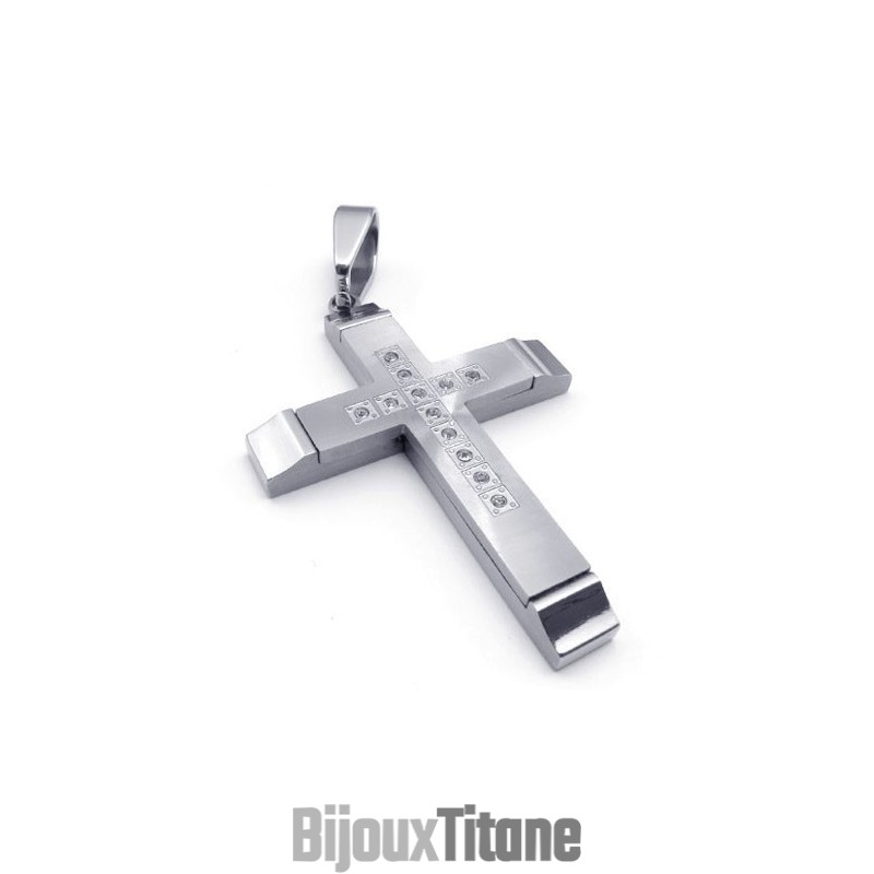 Pendentif Croix En Titane De Forme Élégante, Couleur Brillante, Qualité Stable Pendentif Croix En Titane De Forme Élégante, Couleur Brillante, Qualité Stable