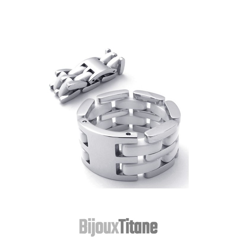 Bague En Titane De Haute Qualité, Magnifiquement Colorée Et Fabriquée Avec Soin Bague En Titane De Haute Qualité, Magnifiquement Colorée Et Fabriquée Avec Soin